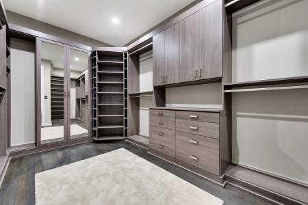1223 W Draper