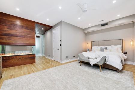 1223 W Draper