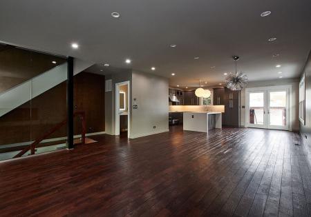 4219 N Sawyer